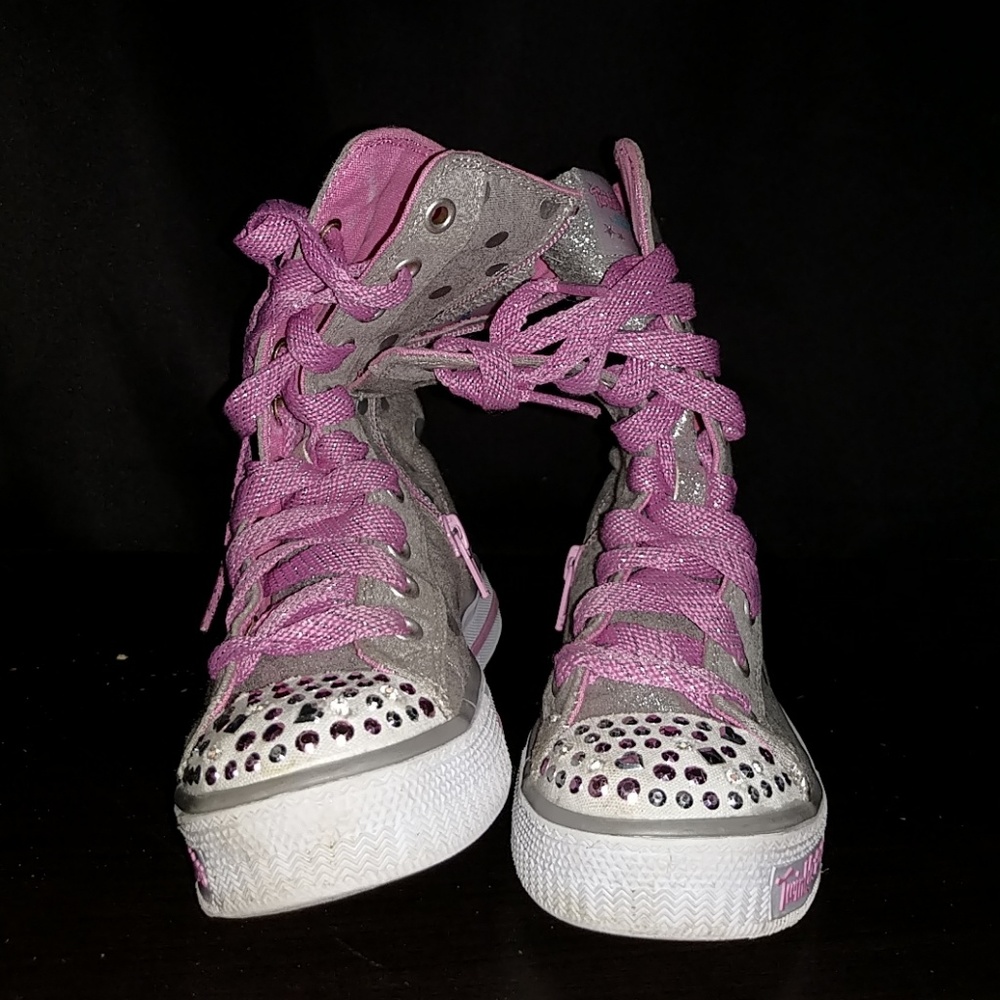 Girls sneakers